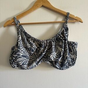 Abercrombie & Fitch Leaf Print Bikini Top - Black and White